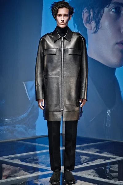 Look 7